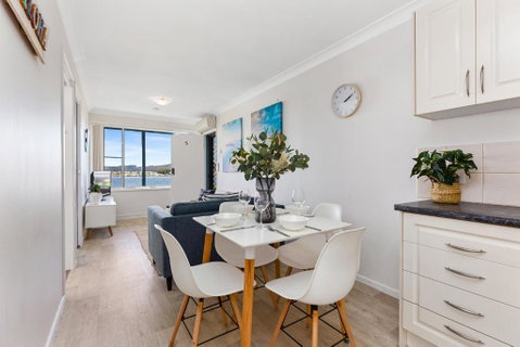 Salty Life - Hotel NSW 1