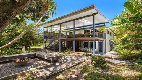 Salty Seaside - Hotel NSW 0