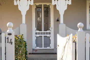 Sampson Cottage - Historic Charm with Hotel NSW