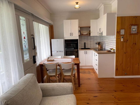 Sandpiper - Charming Beach Villa - Hotel NSW 2