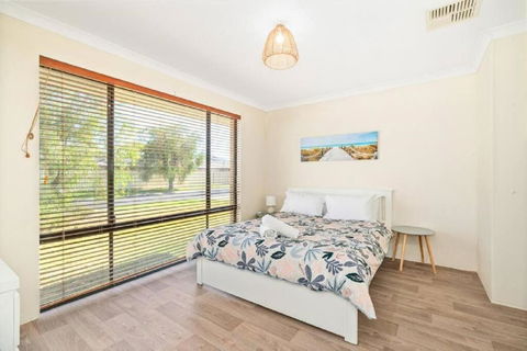 Sandpiper House - Family & Pet Friendly - Hotel NSW 3