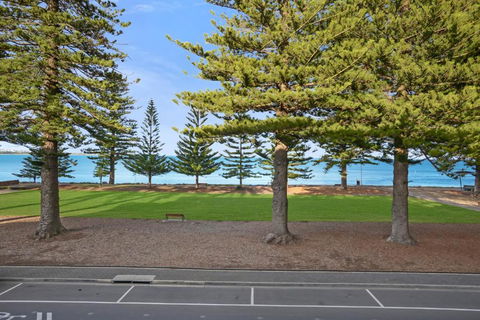 SEABREEZE At Victor Harbor - Hotel NSW 1