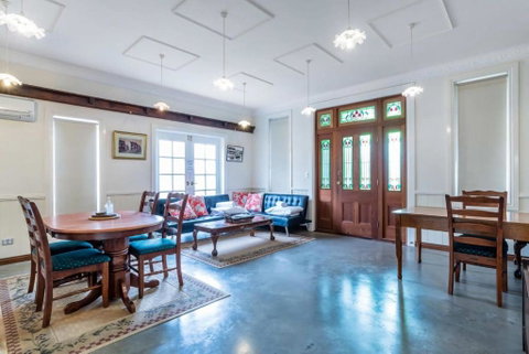 Studio In Ashgrove W Bedroom Loft - Hotel NSW 3