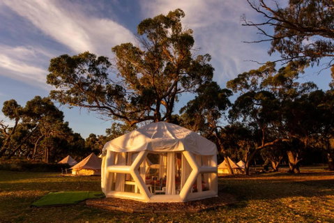 Taj Mahal Upgraded Hex Bubble - Hotel NSW 0