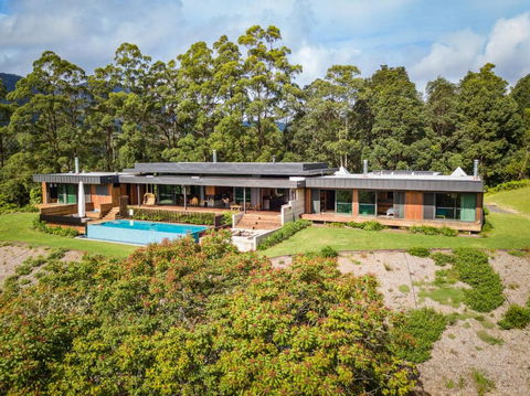 Tally Farm - Hotel NSW 2
