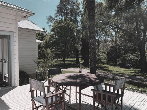 The Avenue Anahdale - Hidden 2.7 Acre Estate In Town - Hotel NSW 2