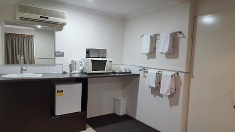 The Commercial Hotel Motel - Hotel NSW 2
