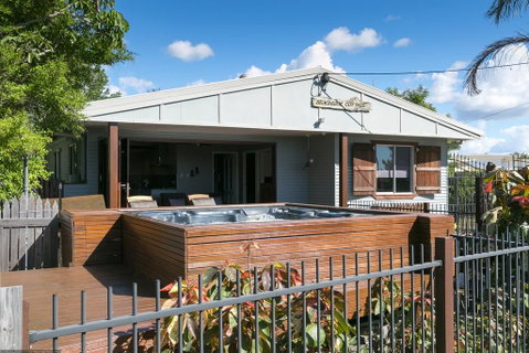 Beachside Cottages - Hotel NSW 1
