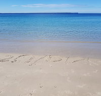 Beachside Husky - Waterfront - Hotel NSW