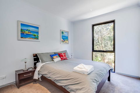 Beautiful Beachfront Apartment At Capel Sound - Hotel NSW 3
