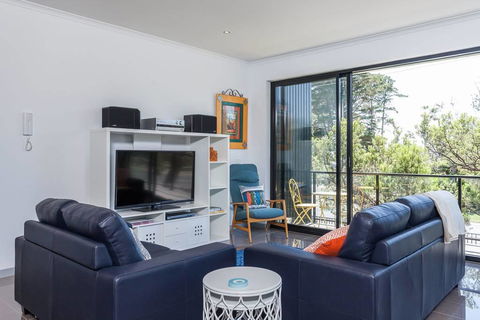 Beautiful Beachfront Apartment At Capel Sound - Hotel NSW 1