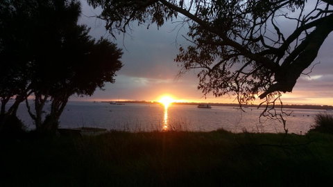 Beautiful, Peaceful Estuary Views, Five Star Quantity - Hotel NSW 2