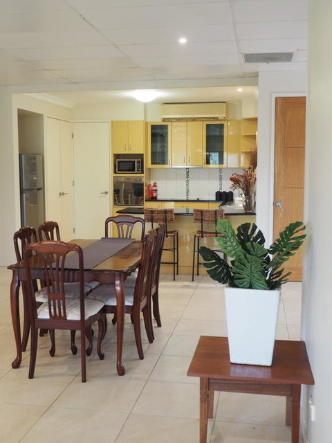 Bed And Breakfast With Airport Transfers And Rental Car - Hotel NSW 0
