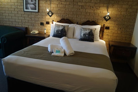 Belltower Motor Inn - Hotel NSW 2