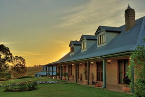 Book Pokolbin Accommodation Hotel NSW Hotel NSW