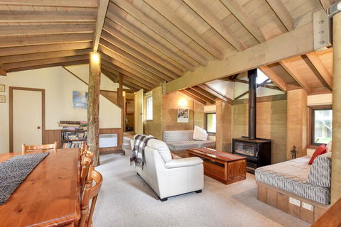 Bidgee Widgee - Hotel NSW 3