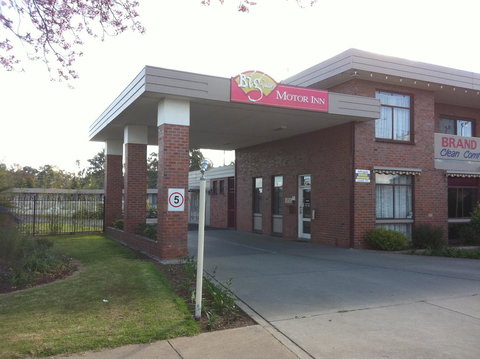 Big Valley Lakeside Paradise Motor Inn - Hotel NSW 0