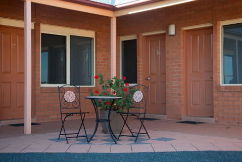 Bishop's Lodge Motor Inn - Hotel NSW 1