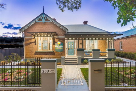 Blue Door Apartments Heritage Charm In CBD - Hotel NSW 0