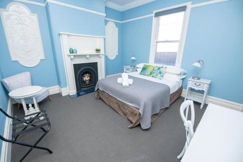 Blue Door Apartments Heritage Charm In CBD - Hotel NSW 2