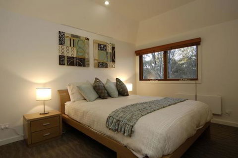 Blue Ice - Hotel NSW 2