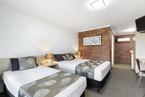 Blue Shades Motel - Hotel NSW 3
