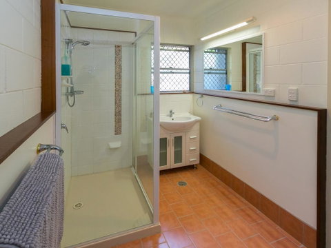 Blue Water Retreat - Downstairs - Hotel NSW 2