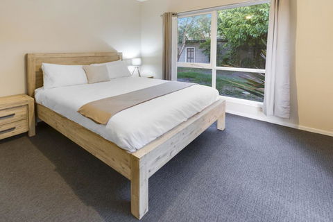 Bluff View River House - Stunning Riverfront - Hotel NSW 1