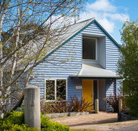 Boatshed Villa Yellow Door - Hotel NSW