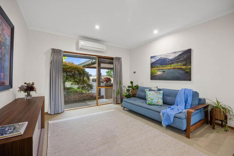 The Nook - Hotel NSW 1