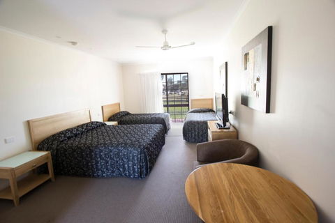 Tocumwal Golf Resort - Hotel NSW 3