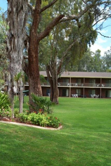 Tocumwal Golf Resort - Hotel NSW 0