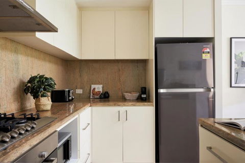 Warrawee Garden - Premium 3 Bedroom Apartment - Hotel NSW 2