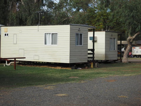 Heritage Caravan Park - Hotel NSW 3