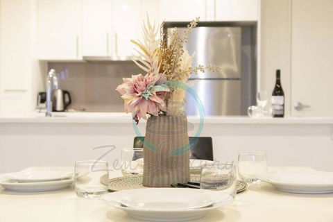 ZEN SUN CITY Cozy 2-BR/2-BA Ocean View Retreat - Hotel NSW 0