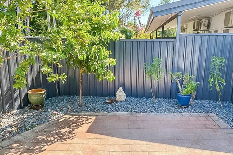 ZEN GARDEN - COZY 2-BR + Modern Design W/ Aircon - Hotel NSW 2