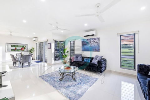 Zenhouse: Stylish Muirhead Home Near Park/Hospital - Hotel NSW 0
