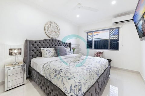 Zenhouse: Stylish Muirhead Home Near Park/Hospital - Hotel NSW 3