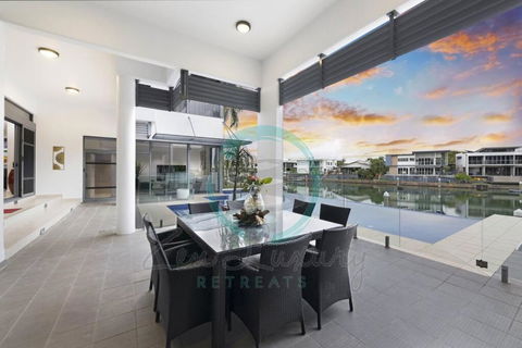ZenLux: 4BR Bayview Mansion Infinity Pool + Cinema - Hotel NSW 3
