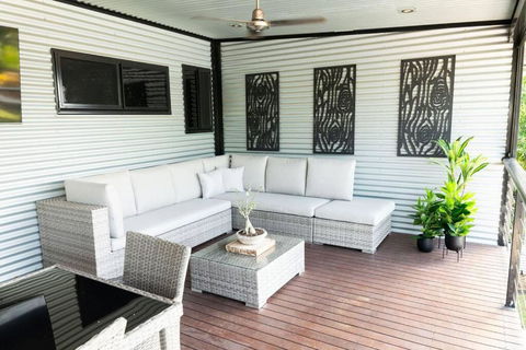 ZenLux Rosewood Luxury Family Escape - Pool - BBQ - Hotel NSW 1