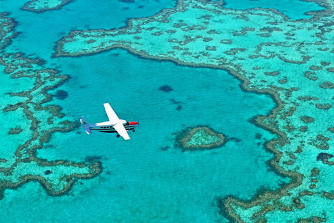 Reef And Island Scenic Flight From Airlie Beach - Hotel NSW 4