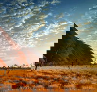 Highlights of Uluru Including Sunrise and Breakfast - Hotel NSW