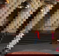 Private Tour Melbourne City Discovery - Hotel NSW