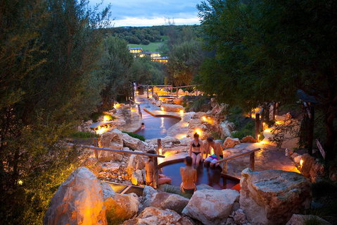 Peninsula Hot Springs Tour With Restaurant Lunch & Gondola Ride - Hotel NSW 2